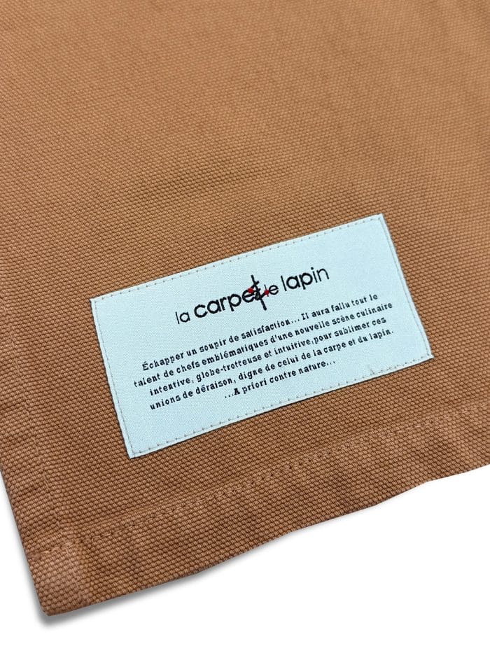 La Carpe Et Le Lapin Tablier Taille Long Sans Poches Bran 01